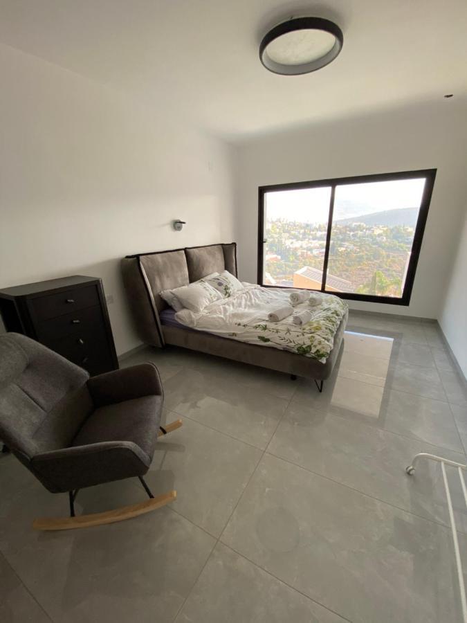 Studio Ilanit Karmiel Luaran gambar